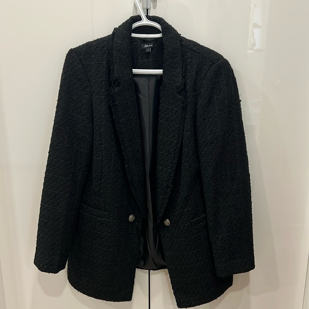 Reitmans Black Textured Blazer – Size 8 NWOT
